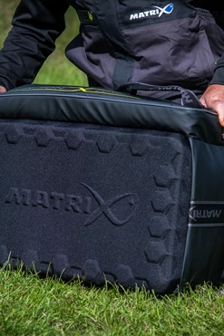 Matrix Horizon X Compact Carryall - Carryalls -Coarse Fishing Store 0efclake637680776937555802