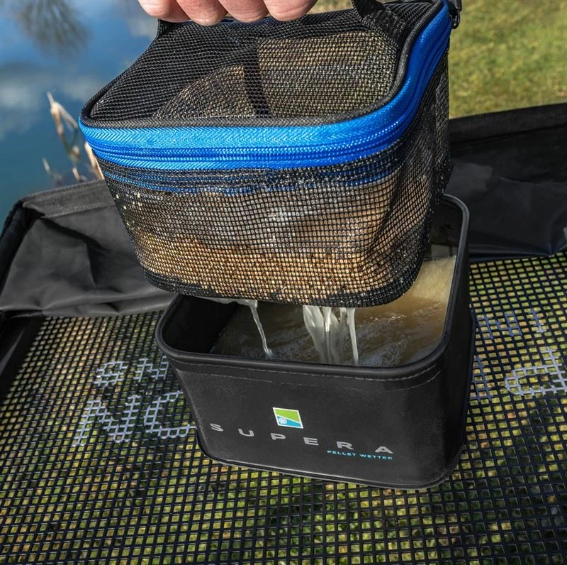 Preston Innovations Supera Pellet Wetter - Bait boxes 1 Preston Innovations Supera Pellet Wetter - Bait boxes