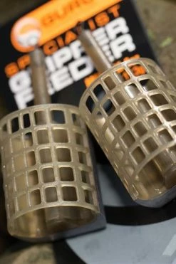 Guru Gripper Feeder - Open & cage feeders -Coarse Fishing Store 0uahg3bz635693781415044538