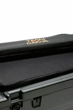 Daiwa Seat Box Large & FOC Padded Strap & Cushion - Seat boxes 7 Daiwa Seat Box Large & FOC Padded Strap & Cushion - Seat boxes -Coarse Fishing Store 1301413202 team daiwa seat boxes 2460