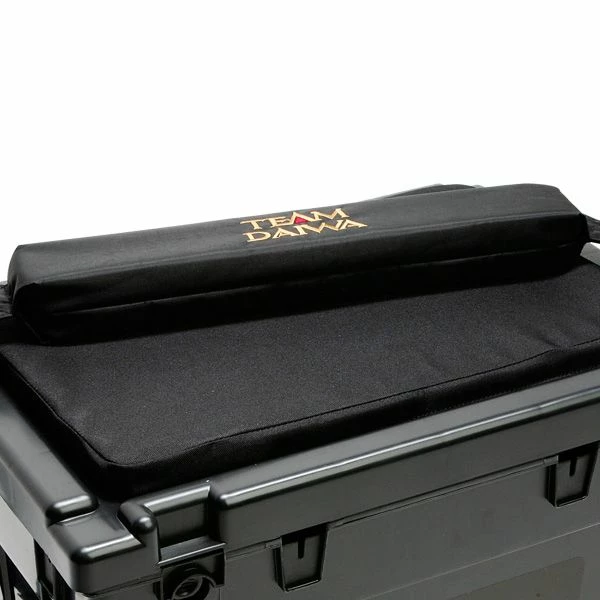 Daiwa Seat Box Large & FOC Padded Strap & Cushion - Seat boxes 4 Daiwa Seat Box Large & FOC Padded Strap & Cushion - Seat boxes - Image 4