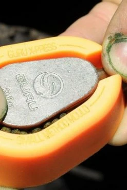 Guru X-Press Method Mould - Method moulds -Coarse Fishing Store 1318281121 4