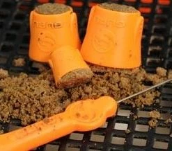 Guru Pellet Cones (3 Sizes Per Pack & Needle) - Bait punches & punch boxes