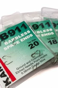 Kamasan B911 Wide Gape Barbless Spade Hooks -