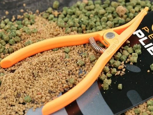 Guru Pellet Pliers - Pliers & pinchers 3 Guru Pellet Pliers - Pliers & pinchers - Image 3