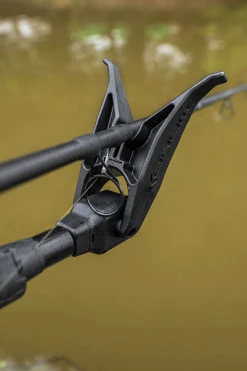 Korum Angle Tilt Y Rest - Rod rests