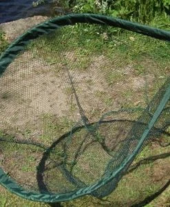 Gardner Barbel/Specialist Pan Net - Landing nets -Coarse Fishing Store Specialist Pan Net In Use