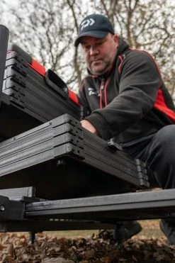 Daiwa Tournament 800 Seat Box - Seat boxes -Coarse Fishing Store bumkl42q637541625914388143