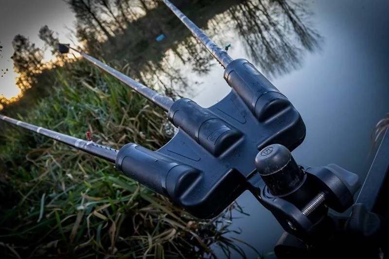 Preston Innovations Offbox 36 Triple Rod Support - Rod supports 3 Preston Innovations Offbox 36 Triple Rod Support - Rod supports - Image 3