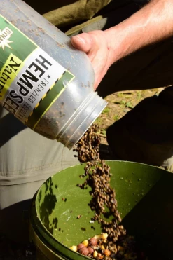 Dynamite Baits Frenzied Hempseed 2.5Lt JAR - Particles -Coarse Fishing Store csin3hss637586539698986081