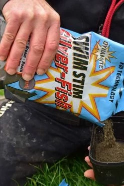 Dynamite Baits Swim Stim Silver-Fish Groundbait - -Coarse Fishing Store laykr1c0637465748207518353