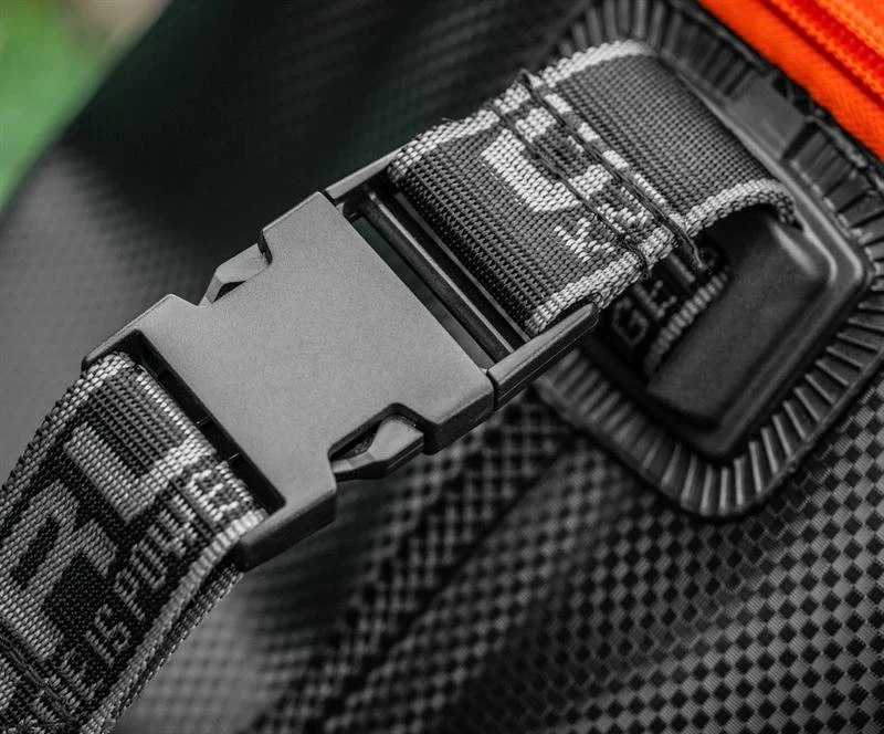 Guru Fusion Bait Pro Carryall MK2 - Carryalls 3 Guru Fusion Bait Pro Carryall MK2 - Carryalls - Image 3