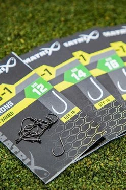 Matrix MXB-1 X-Strong Eyed Barbed Hooks - Eyed hooks