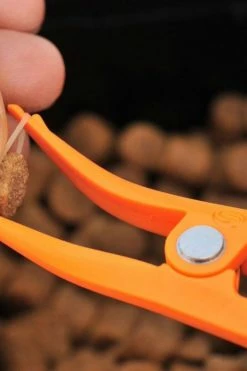 Guru Pellet Pliers - Pliers & pinchers