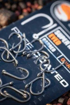 Guru Super MWG Barbed Hooks - Eyed hooks